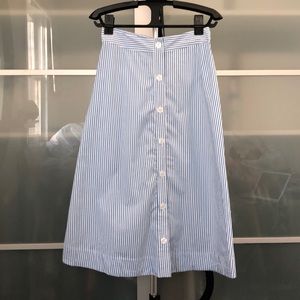 Cute blue and white stripped skirt.